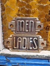 PAR DE BANHEIRO VINTAGE ART DÉCO MASCULINO FEMININO FERRO FUNDIDO BAR RESTAURANTE, usado comprar usado  Enviando para Brazil