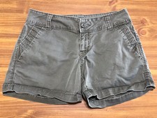 3 woman 4 shorts for sale  Milton Freewater