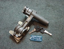 Interruptor/trava de ignição Volvo 240/260 1981-1985. Duas chaves e código correto. comprar usado Interruptor/trava de ignição Volvo 240/260 1981-1985. Duas chaves e código correto. comprar usado  Enviando para Brazil