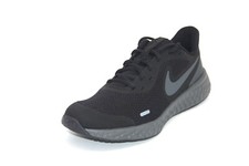 TÊNIS DE CORRIDA INFANTIL GRANDE NIKE REVOLUTION 5 (GS) PRETO/PRETO-ANTRACITE BQ5671-001 comprar usado TÊNIS DE CORRIDA INFANTIL GRANDE NIKE REVOLUTION 5 (GS) PRETO/PRETO-ANTRACITE BQ5671-001 comprar usado  Enviando para Brazil