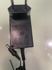 alimentatore 12v 2a usato  Bari