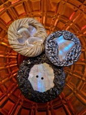 Boutons anciens resine d'occasion Boutons anciens resine d'occasion  Limonest