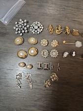 Random jewelry lot for sale  Indio