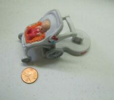 Fisher Price Little People BABY INFANT em CARRINHO com SUPORTE para boneco de mãe comprar usado  Enviando para Brazil