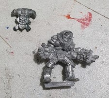 Usado, Luva Rogue Trader Imperial Inquisitor Power arma combinada metal 072 117/1 OOP comprar usado Usado, Luva Rogue Trader Imperial Inquisitor Power arma combinada metal 072 117/1 OOP comprar usado  Enviando para Brazil