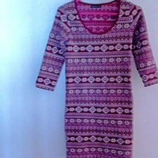 Robe couleur bordeaux d'occasion  Grande-Synthe