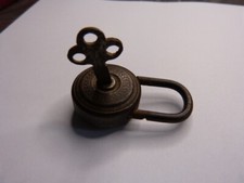 Small old padlock d'occasion  Expédié en Belgium