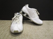 Nike Shox Buty Damskie 8,5 Białe Skóra Run Classic 2 Sneakersy 343907-111 na sprzedaż  Wysyłka do Poland