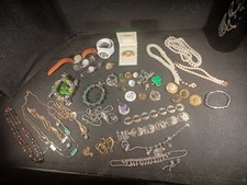 Costume jewelry lb. for sale  Newfane
