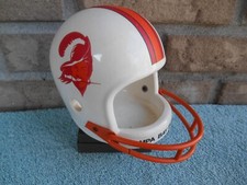 Capacete MINIATURA VINTAGE 1980S Tampa Bay Buccaneers cerâmica RPA Itália 4-1/2"ALTO, usado comprar usado  Enviando para Brazil