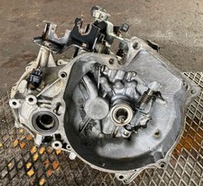 Cambio manuale marce usato  Putignano