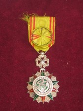 Ordre nicham iftikhart d'occasion Ordre nicham iftikhart d'occasion  Chabris