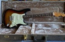 Fender avri stratocaster for sale  SCARBOROUGH