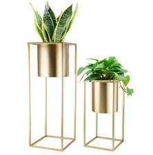 Set large planters for sale  Omaha