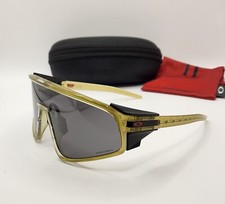 PAINEL DE TRAVA OAKLEY PATRICK MAHOMES grama dourada com PRIZM preto irídeo 9404-1435 $240, usado comprar usado  Enviando para Brazil