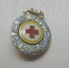 Spilla croce rossa usato Spilla croce rossa usato  Deliceto