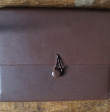 Vintage brown button for sale  BINGLEY