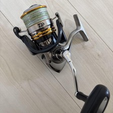 Molinete giratório Daiwa EM MS3500H comprar usado  Enviando para Brazil