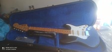 Morris tipo stratocaster usato  Pozzuoli