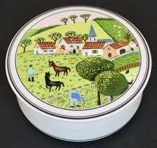 Jolie grande boite d'occasion Jolie grande boite d'occasion  Le Lavandou