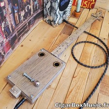 Guitare cigar box d'occasion  Saint-Girons