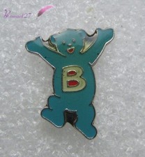 Pin petit ours d'occasion  Pacy-sur-Eure