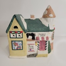 Loja de tecidos colecionáveis Dickens casa de porcelana iluminada vila de Natal comprar usado  Enviando para Brazil