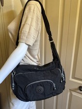 Bolsa tiracolo KIPLING preta grande cruzada EUROPA HB3122 15x10x5 polegadas comprar usado  Enviando para Brazil