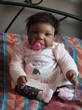 Adorable bébé reborn d'occasion  Crêches-sur-Saône