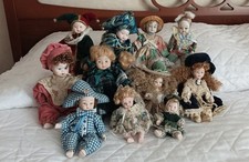 Set bambole porcellana usato Set bambole porcellana usato  Mazzarino