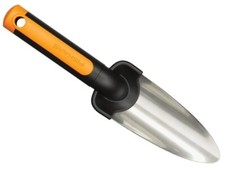 Fiskars premium planters for sale  WIGSTON