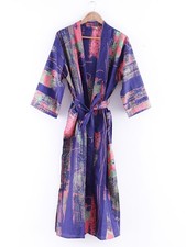Femme vintage soie d'occasion  Expédié en France