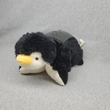 Travesseiro Dream Lites Light Pet Pinguim Brincalhão Pelúcia Luz Noturna Estrela Projetor 11" comprar usado Travesseiro Dream Lites Light Pet Pinguim Brincalhão Pelúcia Luz Noturna Estrela Projetor 11" comprar usado  Enviando para Brazil