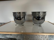 PAR DE VASOS DE PLANTAS BANHADOS A PRATA EM 3 PÉS 8,5" DE ALTURA X 9,25" DE DIÂMETRO comprar usado  Enviando para Brazil