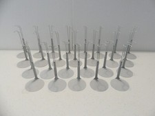 Lote de 26 Suportes Ajustáveis de Metal para Bonecas Kaiser - Barbie, Francie, Midge, Skipper, usado comprar usado  Enviando para Brazil