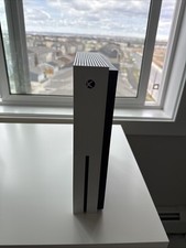 Console Xbox One S 1TB somente com HDMI e cabos de alimentação comprar usado  Enviando para Brazil
