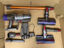 Dyson v10 cordless for sale  BURTON-ON-TRENT
