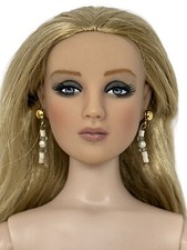Tonner antoinette basic for sale Tonner antoinette basic for sale  Amherst