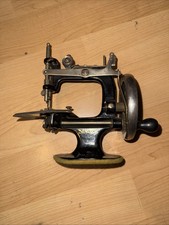 Vintage old singer for sale Vintage old singer for sale  Medford