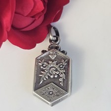 Pendentif breloque xixe d'occasion  Le Luc