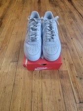 Size 9.5 nike for sale  Burlington