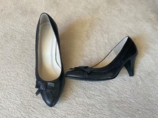 Ladies court shoes for sale  WREXHAM