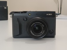 Fujifilm x30 black usato  Niscemi