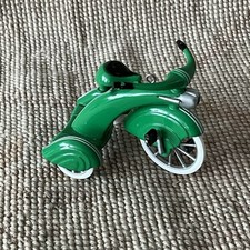 Triciclo verde e branco 2407 miniatura casa de bonecas escala 1:12 comprar usado Triciclo verde e branco 2407 miniatura casa de bonecas escala 1:12 comprar usado  Enviando para Brazil