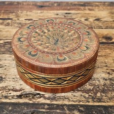 Caixa de bugigangas circular de madeira palha marchetaria com padrão de pena de pavão 7,5" diâmetro comprar usado  Enviando para Brazil