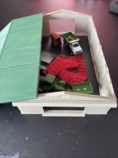 Ertl farm set for sale  Bentley