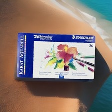 Usado, 36 lápis de aquarela Staedtler Karat feitos na Alemanha em estojo de lata novo na caixa comprar usado  Enviando para Brazil