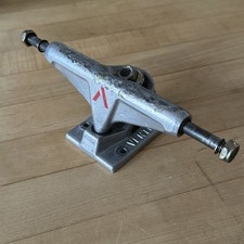 Caminhão de skate Venture 7 5/8” individual com buchas roxas comprar usado  Enviando para Brazil