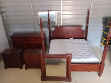 King size bedroom for sale  Frostproof