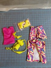 Barbie ken vestiti usato  Spedire a Italy